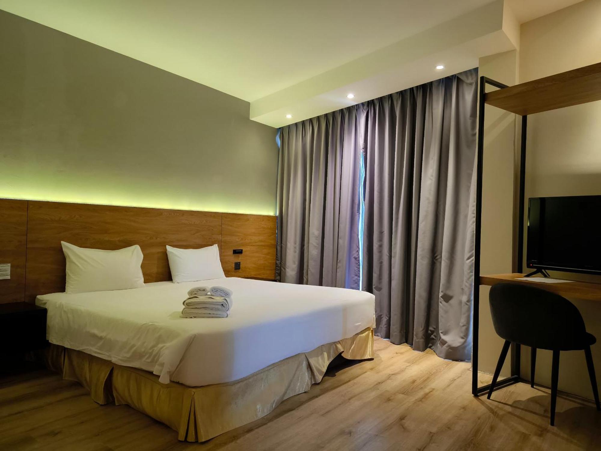 Roxy Hotel Padungan Kuching Bagian luar foto