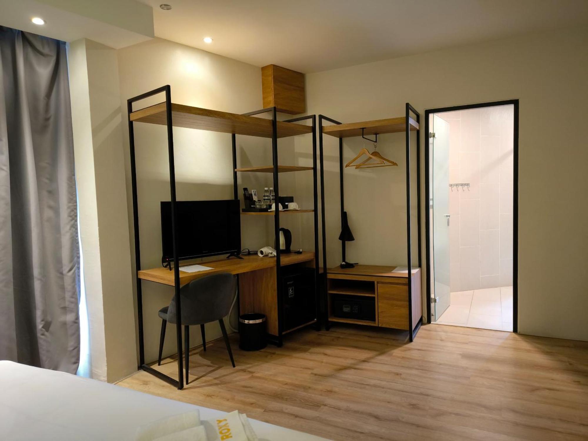 Roxy Hotel Padungan Kuching Bagian luar foto