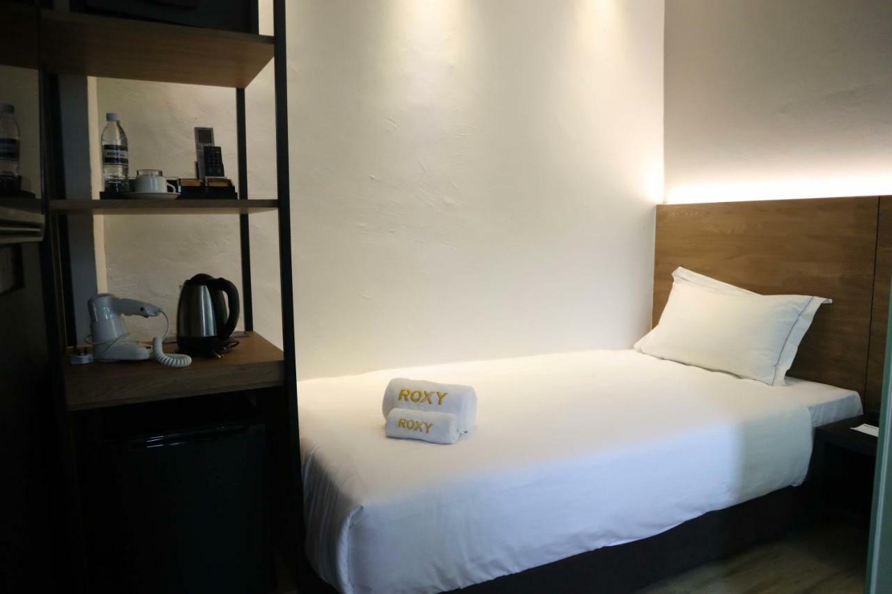 Roxy Hotel Padungan Kuching Bagian luar foto