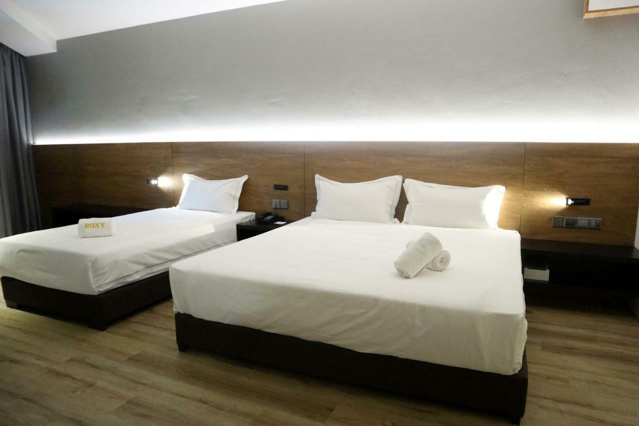 Roxy Hotel Padungan Kuching Bagian luar foto